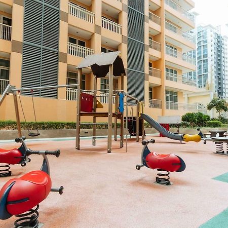 Reddoorz Premium @ Venice Luxury Bgc 2 Makati City Eksteriør bilde