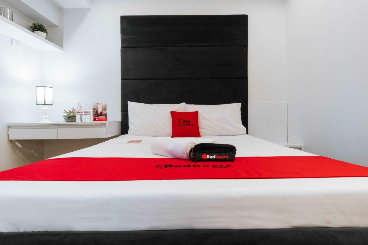 Reddoorz Premium @ Venice Luxury Bgc 2 Makati City Eksteriør bilde